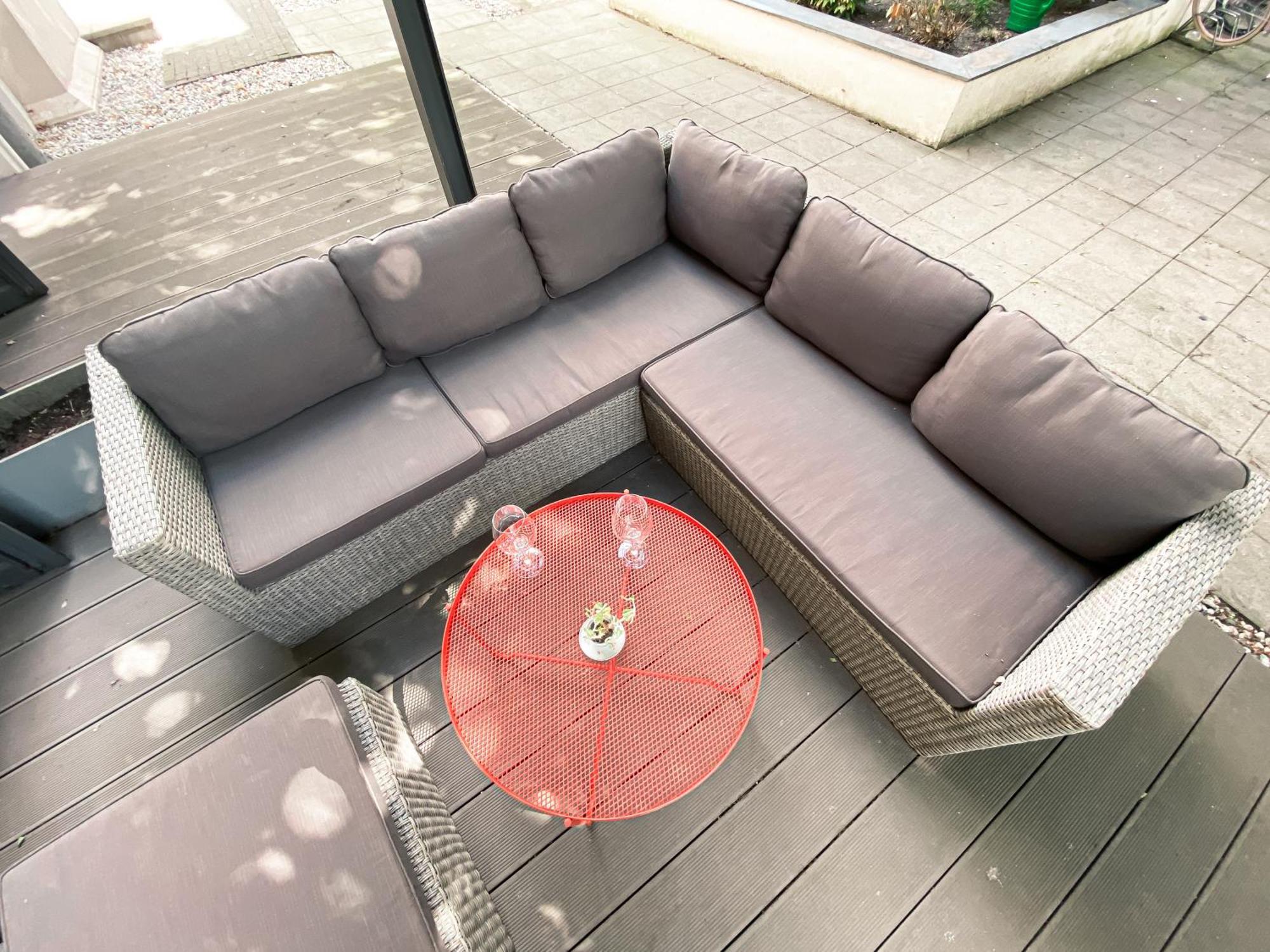 Designer Loft-Ferienwohnung Im Zentrum Mit Tiefgaragen-Parkplatz, Waschmaschine Und Privatterrasse لبسيا المظهر الخارجي الصورة